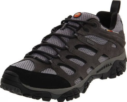 How to Choose a Lightweight Hiking Shoes For Men - Buyer's Guide