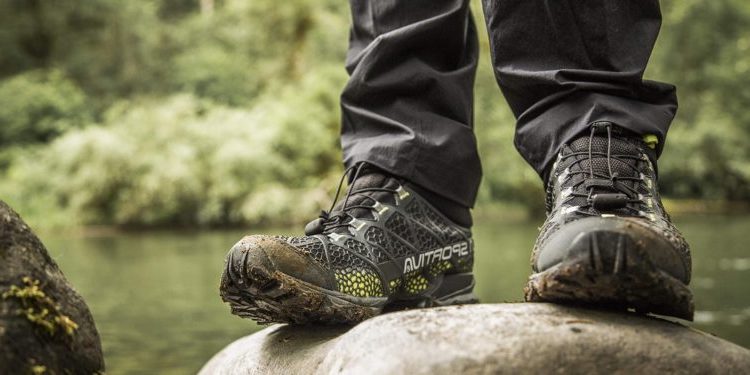 choose tips for hiking shoes